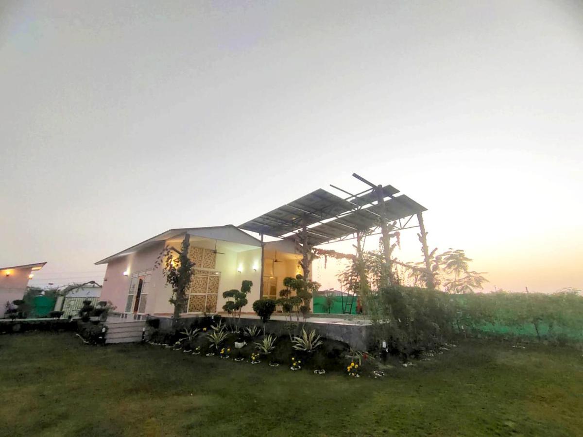 Shaw Estate-Farm House For A Small Parties-Jp Farm Grander Noida Exterior foto