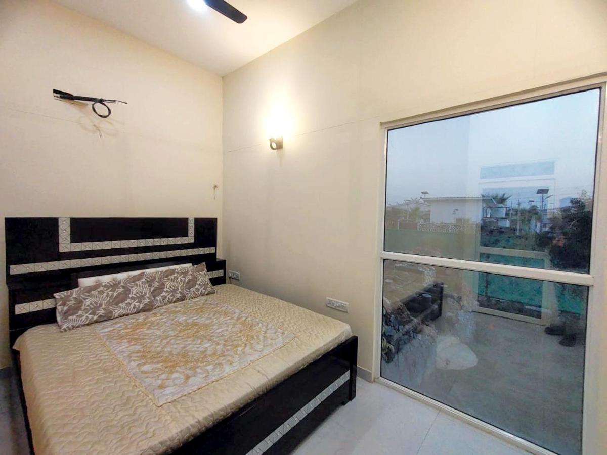 Shaw Estate-Farm House For A Small Parties-Jp Farm Grander Noida Exterior foto