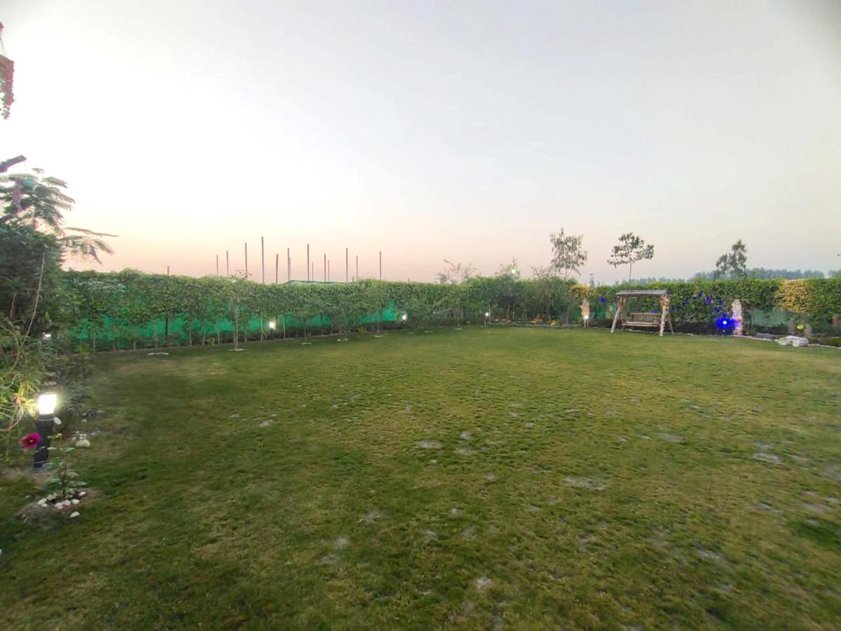 Shaw Estate-Farm House For A Small Parties-Jp Farm Grander Noida Exterior foto